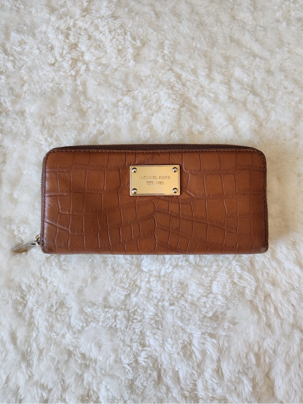 MICHAEL KORS Leather Zip Around Wallet